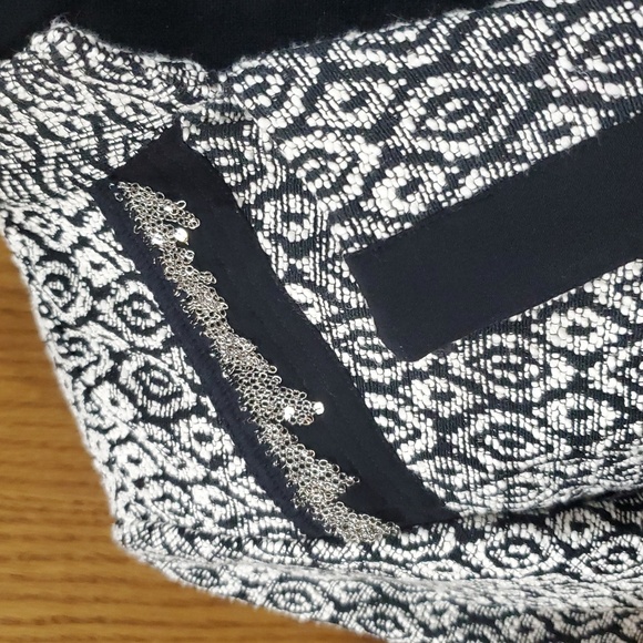 Chicos black white tweed style open front blazer chain fringe details - Picture 2 of 9